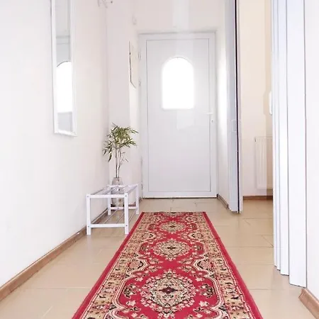 Elegante Am Volkerschlachtdenkmal لبسيا